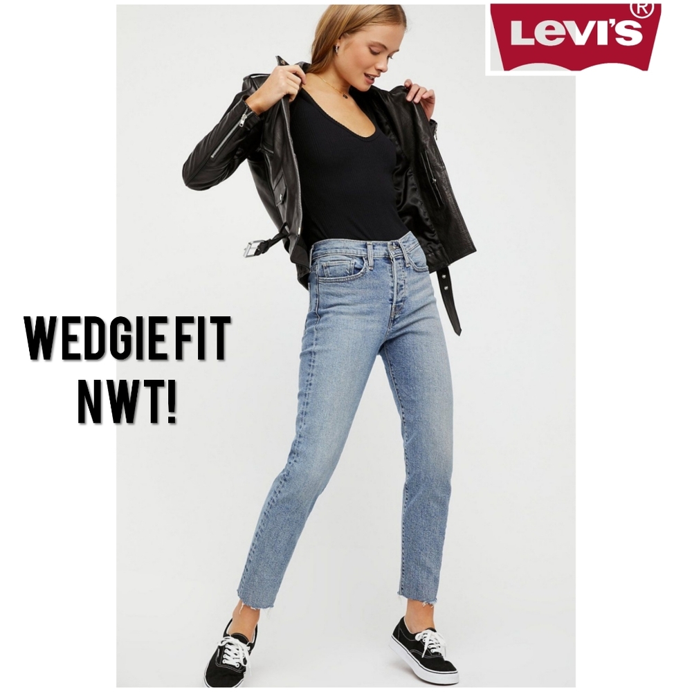 Levi's Wedgie icon fit twisted fate highrise jeans